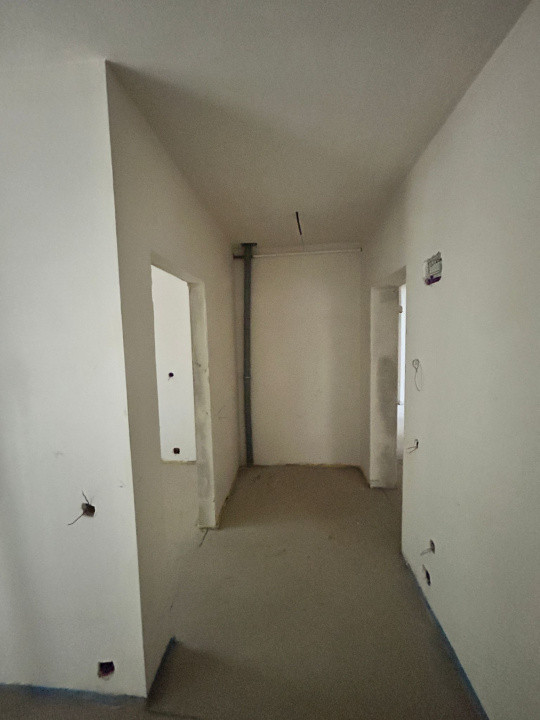 Apartament de 3 camere, 2 bai, 62mp, 75 mp terasa, zona Teilor