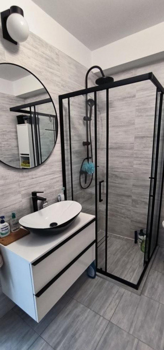 Apartament de 3 camere, 63 mp, 88 mp terasa, parcare, zona Cetatii