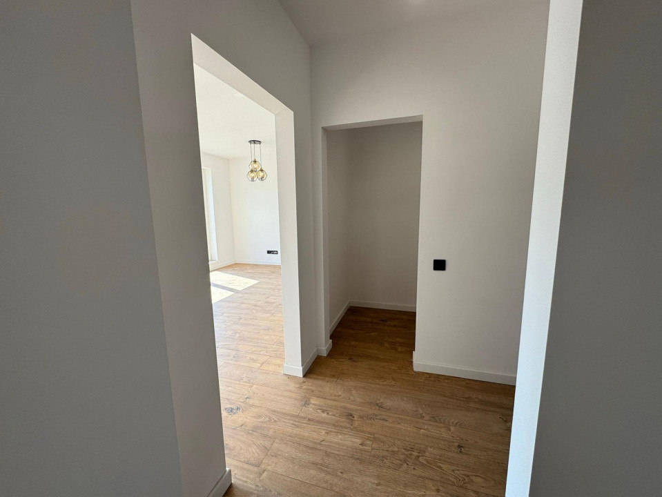 Apartament de 2 camere decomandate, 52 mp, 34 mp terasa, Zona Urusagului