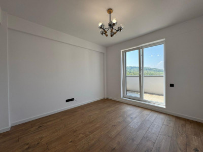 Apartament de 2 camere decomandate, 52 mp, 34 mp terasa, Zona Urusagului