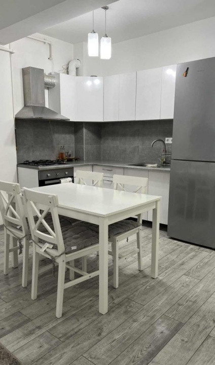 Apartament de 2 camere, 45 mp, Zona Subcetate