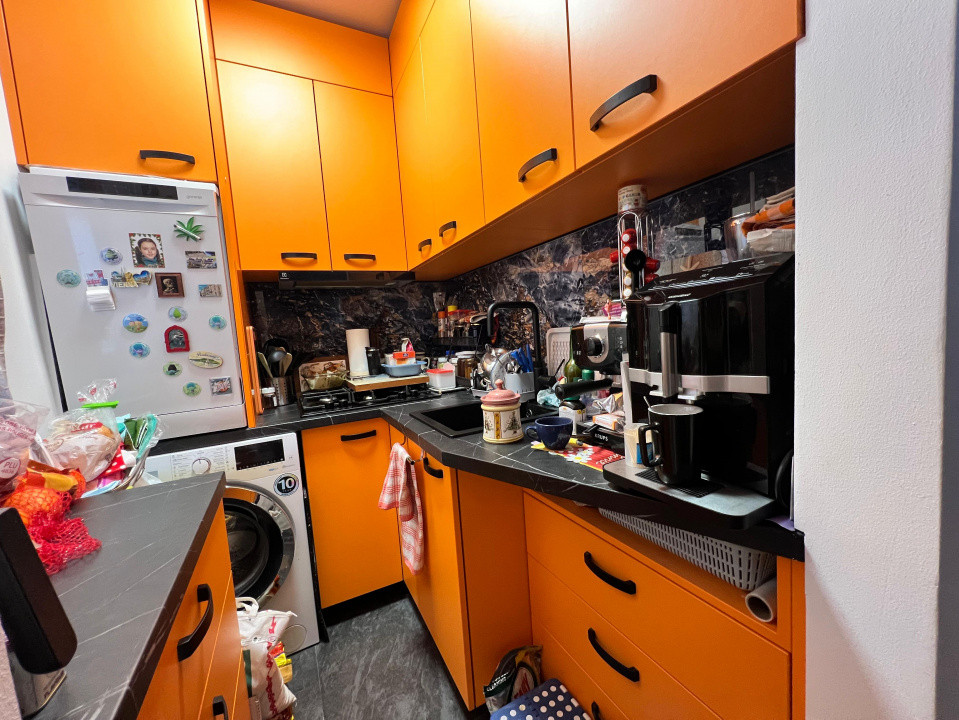 Apartament de 2 camere, 32 mp, zona P-ta Flora