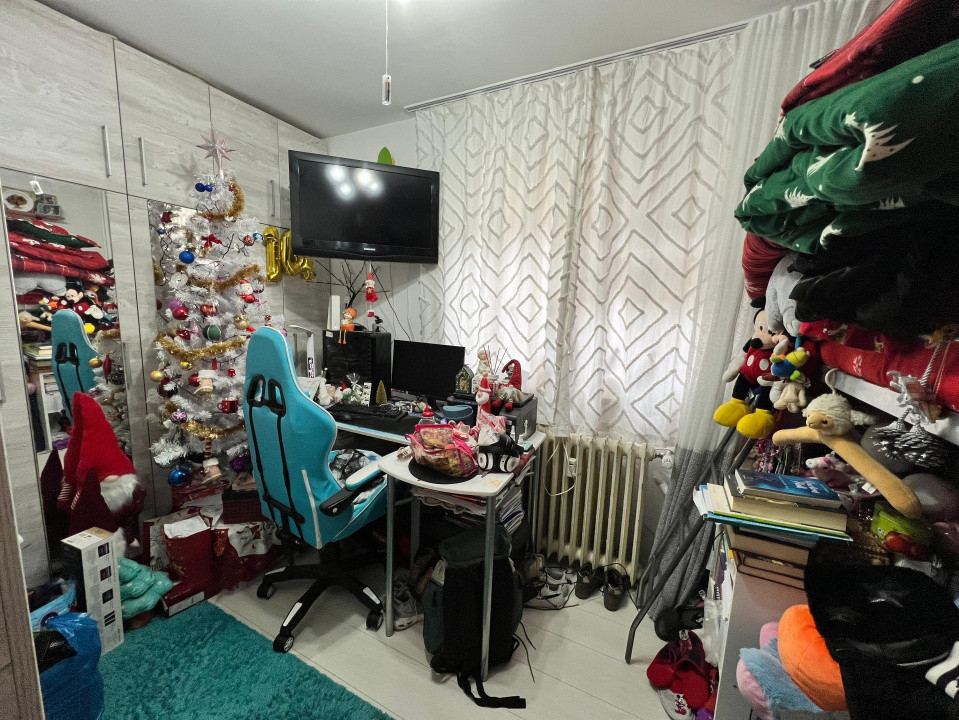 Apartament de 2 camere, 32 mp, zona P-ta Flora