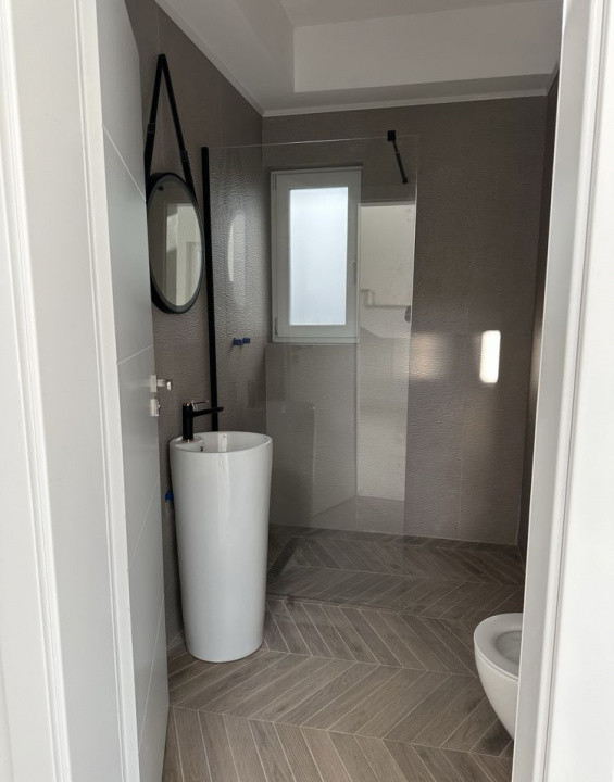 Casa 4 Camere, 120mp, Zona VIVO