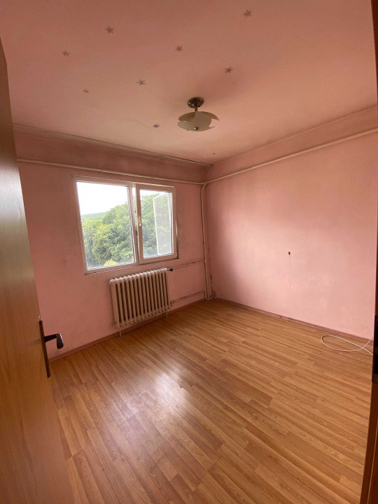 Apartament de 3 camere, 43 mp, zona Manastur