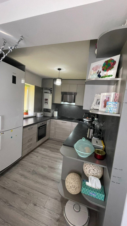 Apartament de 3 camere, 64 mp, 2 parcari, str. Muzeul Apei