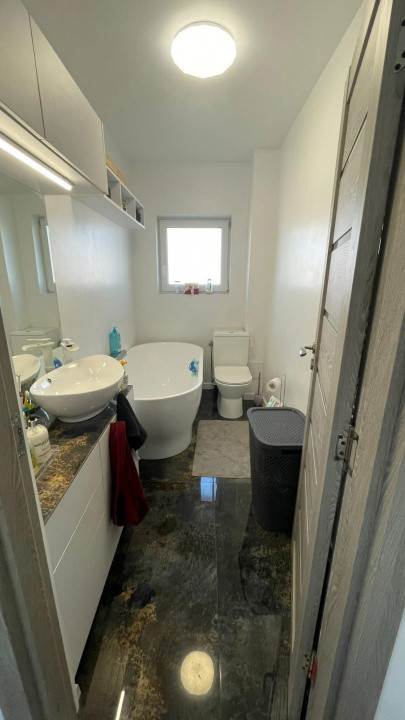 Apartament de 3 camere, 64 mp, 2 parcari, str. Muzeul Apei