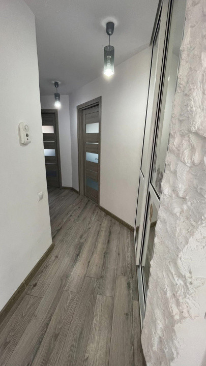 Apartament de 3 camere, 64 mp, 2 parcari, str. Muzeul Apei