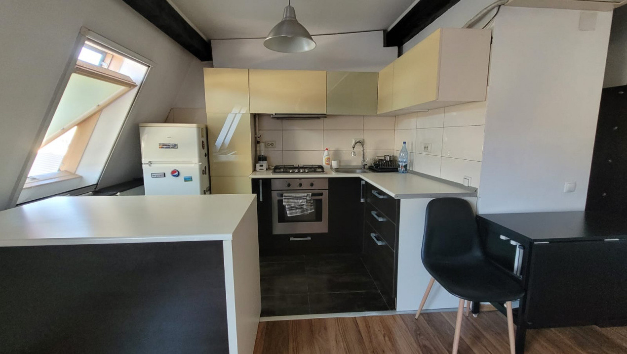 Apartament de 2 camere, 55 mp, loc de parcare, str. Muzeul Apei