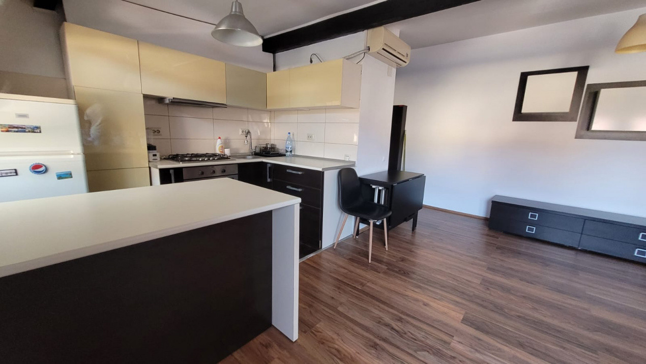 Apartament de 2 camere, 55 mp, loc de parcare, str. Muzeul Apei