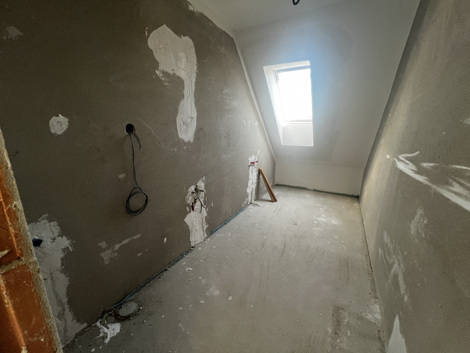 Apartament de 4 camere, 72mp, 2 bai, zona Cetatii