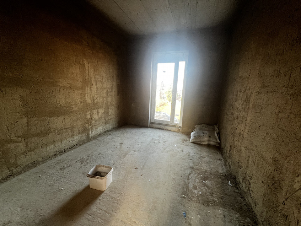 Apartament de 4 camere, 100 mp, 50 mp terasa, Europa