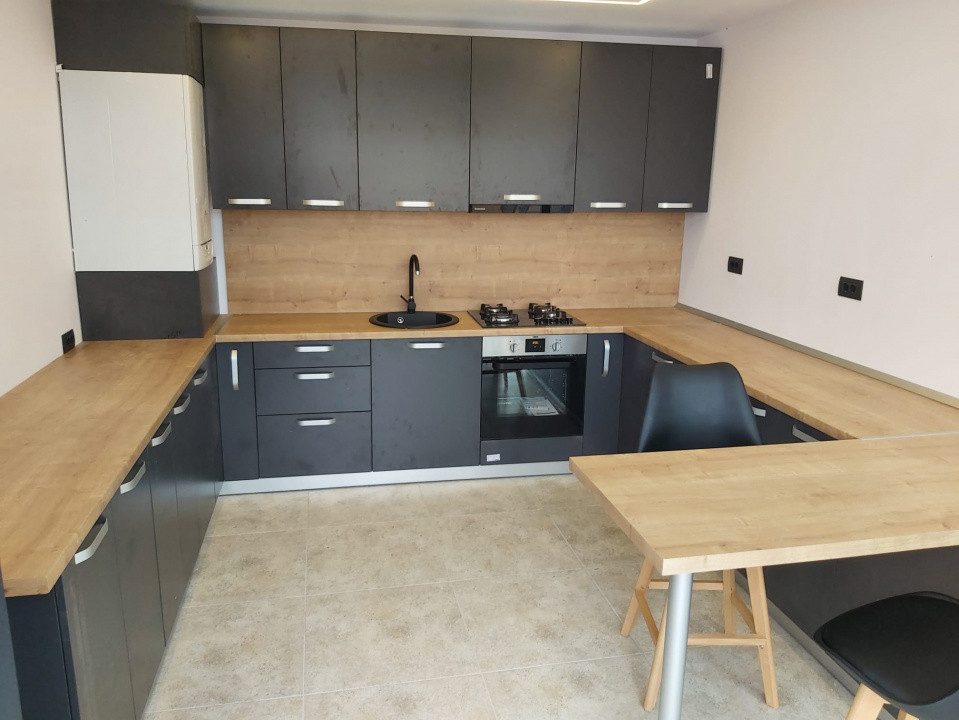 Penthouse de 4 camere, 200 mp, 400 mp terase, zona Petrom