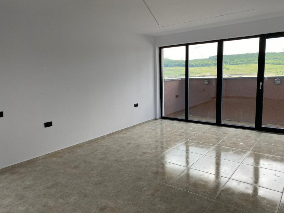 Penthouse de 4 camere, 200 mp, 400 mp terase, zona Petrom