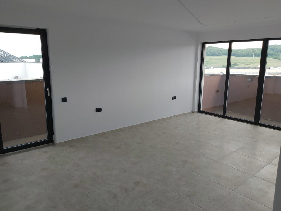 Penthouse de 4 camere, 200 mp, 400 mp terase, zona Petrom