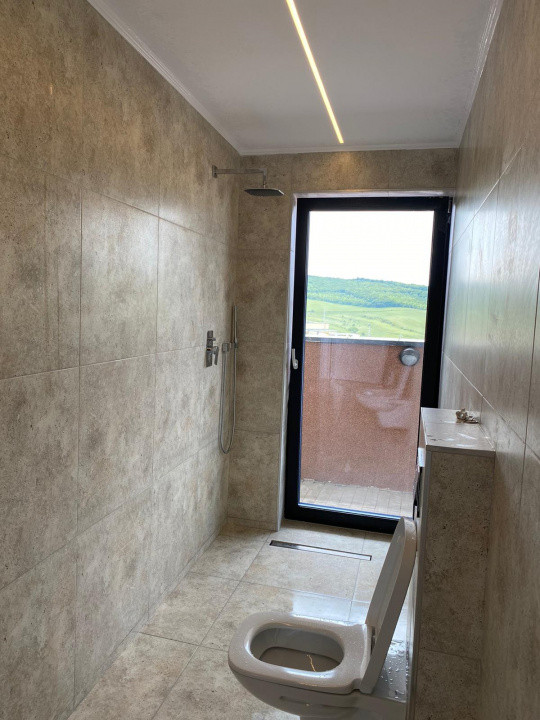 Penthouse de 4 camere, 200 mp, 400 mp terase, zona Petrom