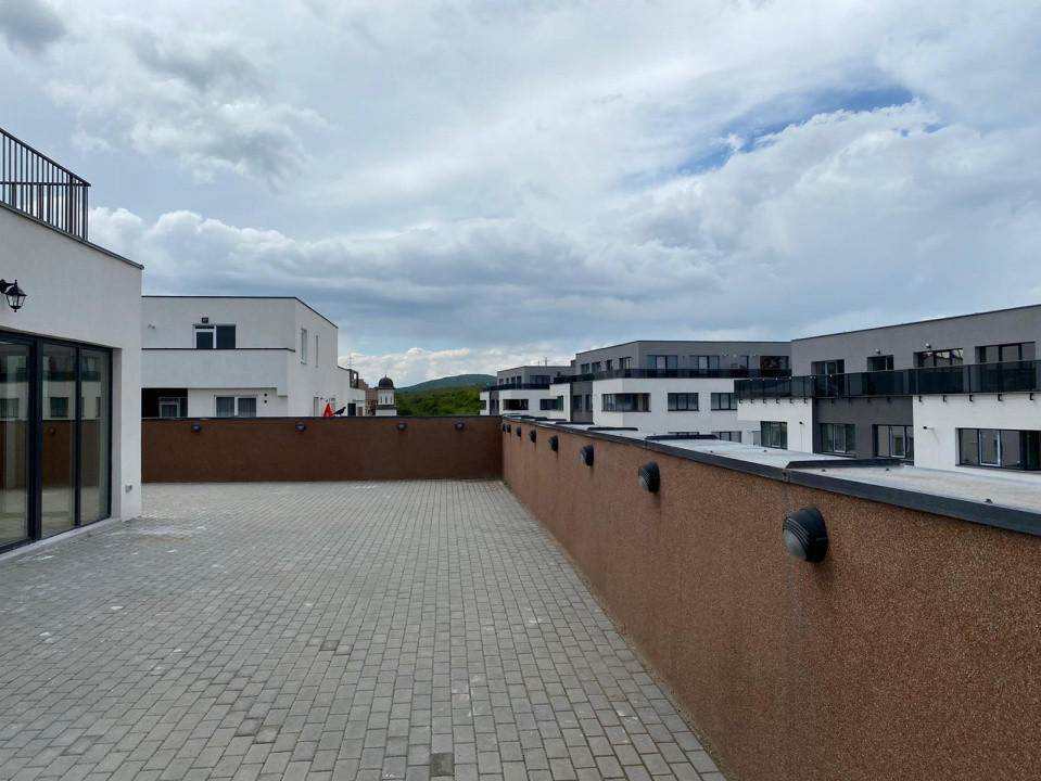 Penthouse de 4 camere, 200 mp, 400 mp terase, zona Petrom