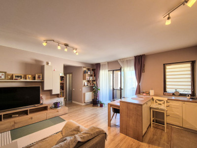 Apartament 3 Camere, 2 Bai, 66mp, Parcare, Zona Terra