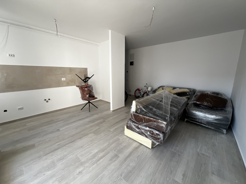 Apartament de 2 camere, 46 mp, parcare, zona Cetatii