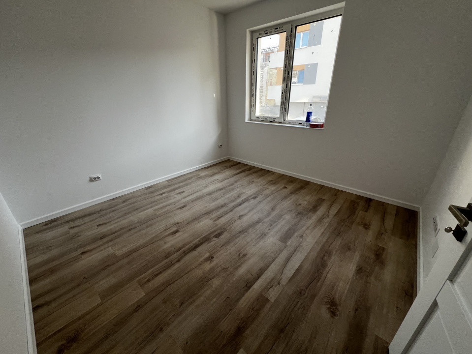 Apartament de 2 camere, 46 mp, parcare, zona Cetatii