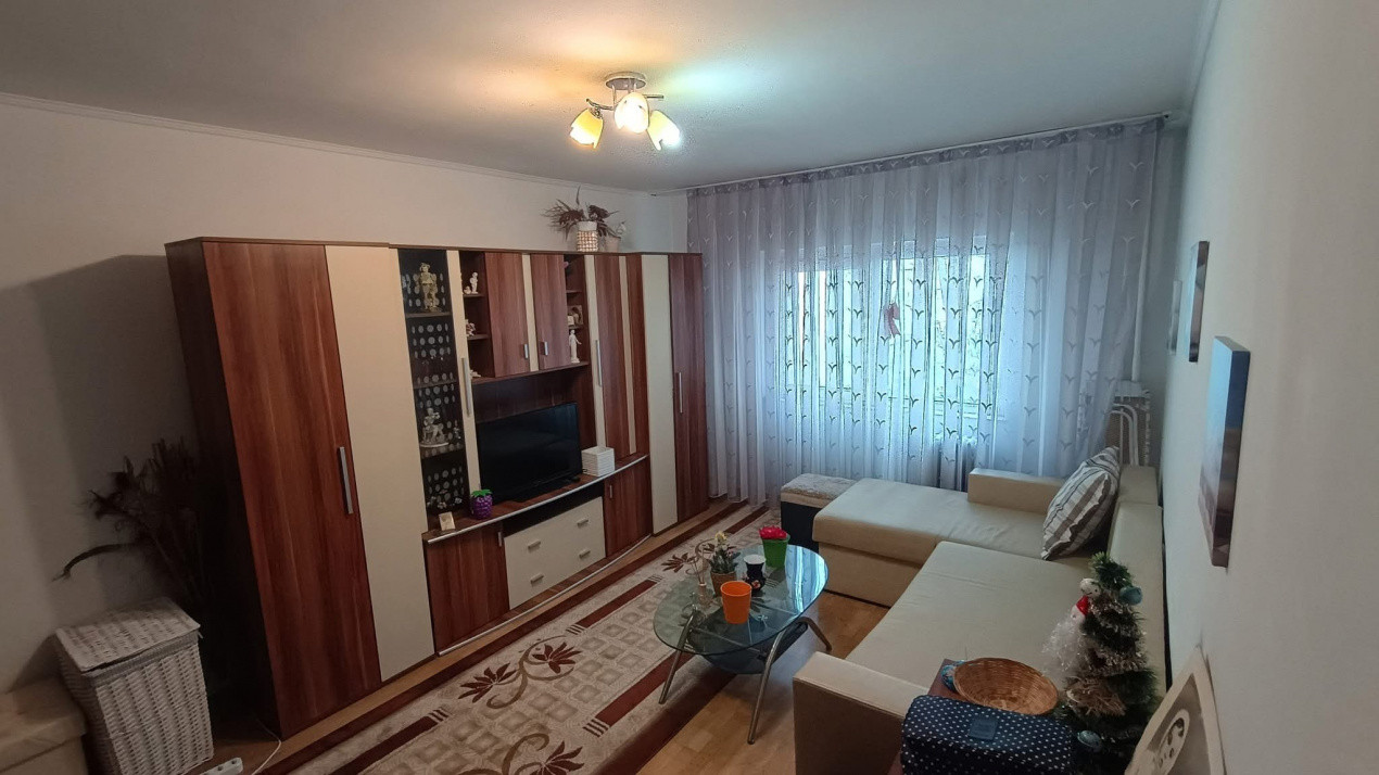 Apartament de 1 camera, ideal pt inchiriere, zona Calea Floresti