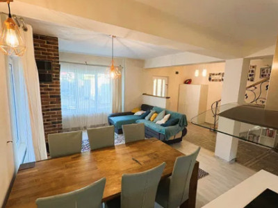 Duplex PET FRIENDLY de inchiriat, 4 camere, zona Terra