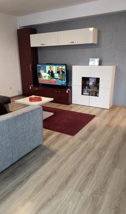 Apartament de 3 camere, 67 mp, 2 balcoane, zona Tineretului