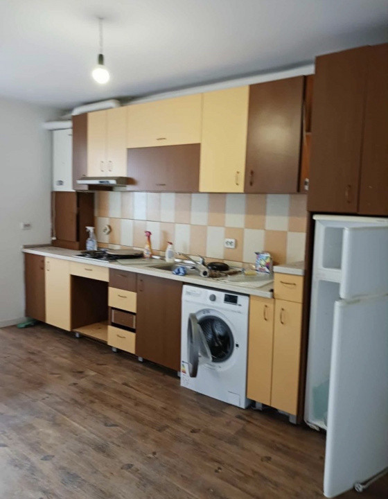 Apartament de 2 camere, 44 mp, parcare, zona Terra