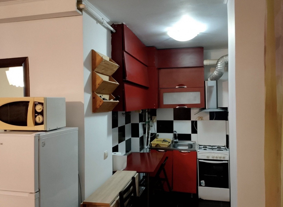 Apartament de 2 camere, 45 mp, parcare, zona Tineretului