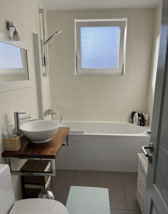 Apartament 3 Camere, 64mp, Etaj Intermediar, Parcare, Zona Eroilor