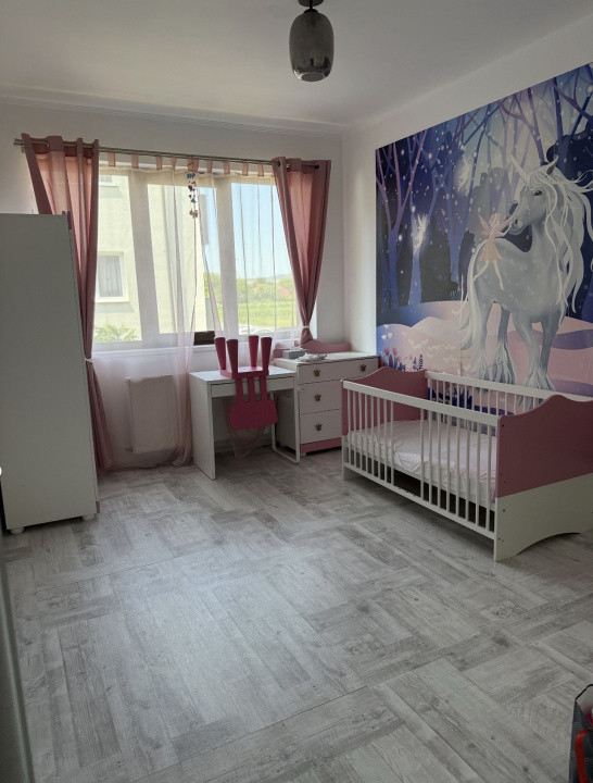 Apartament de 3 camere, 2 bai, 63 mp, parcare, zona Sesul de sus