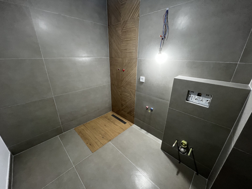 Apartament de o camera, 35mp,  zona Eroilor