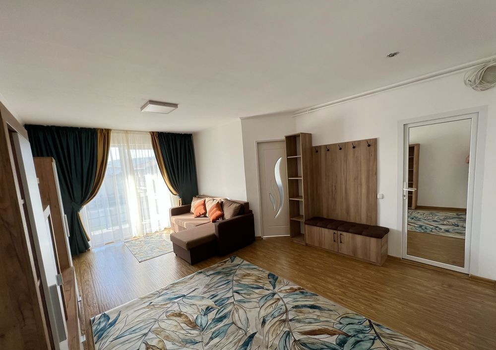 Apartament de o camera, 40 mp, zona Florilor