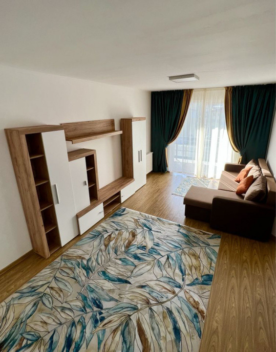 Apartament de o camera, 40 mp, zona Florilor