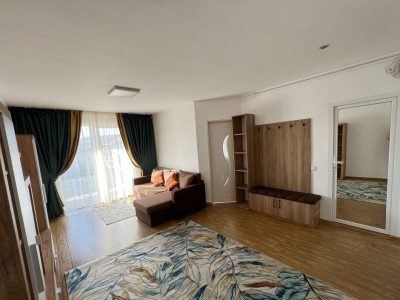 Apartament de o camera, 40 mp, zona Florilor