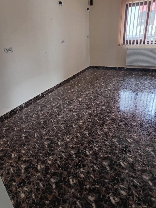 Apartament de 2 camere, 51 mp, parcare, str. Sub cetate