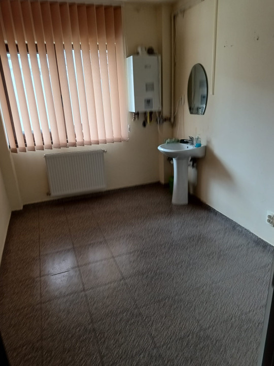 Apartament de 2 camere, 51 mp, parcare, str. Sub cetate
