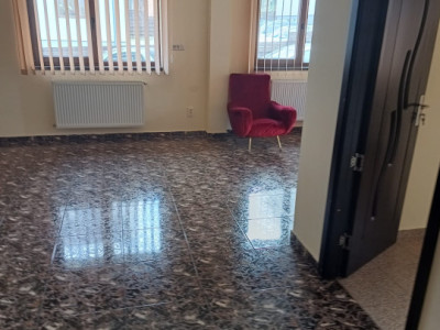 Apartament de 2 camere, 51 mp, parcare, str. Sub cetate
