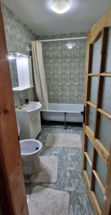 Apartament de o camera, 32 mp, parcare, zona Eroilor