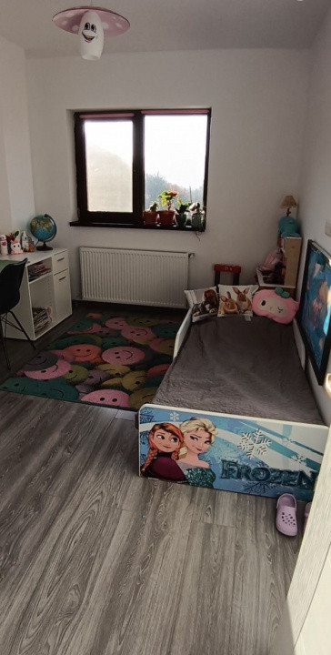 Apartament de 4 camere, 120 MP utili, zona Stejarului
