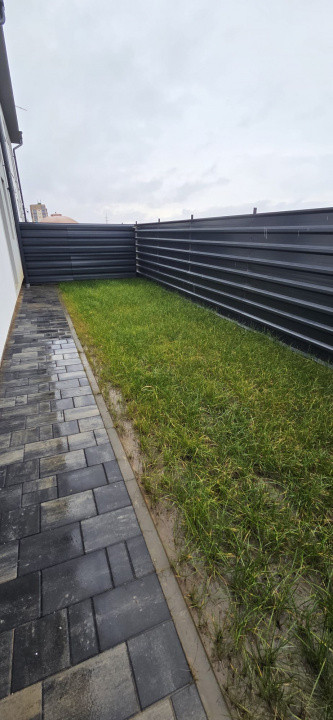 Casa de 4 camere, 108 mp utili, 40 mp curte, doua parcari, Zona Urusagului