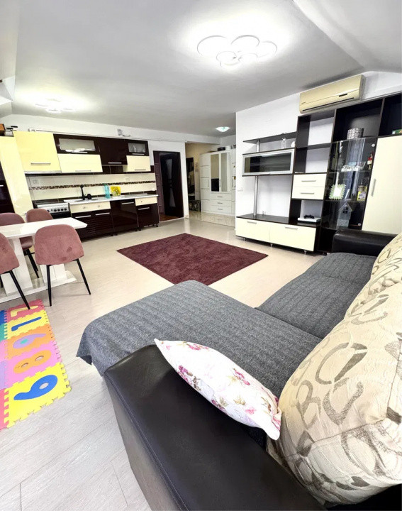 Apartament de 2 camere, loc de parcare, zona Kik