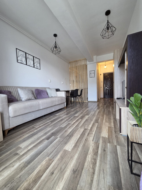 Apartament cu PRELUARE DE CHIRIASI, parcare, str Urusagului