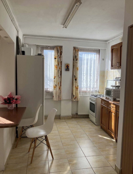 Apartament de 3 camere, 60 mp, zona ANL