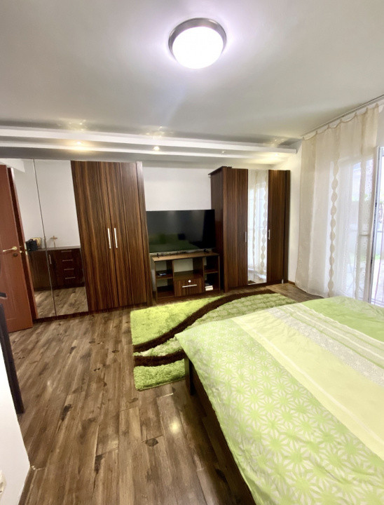 Apartament de 2 camere, 54 mp, gradina, zona Vivo