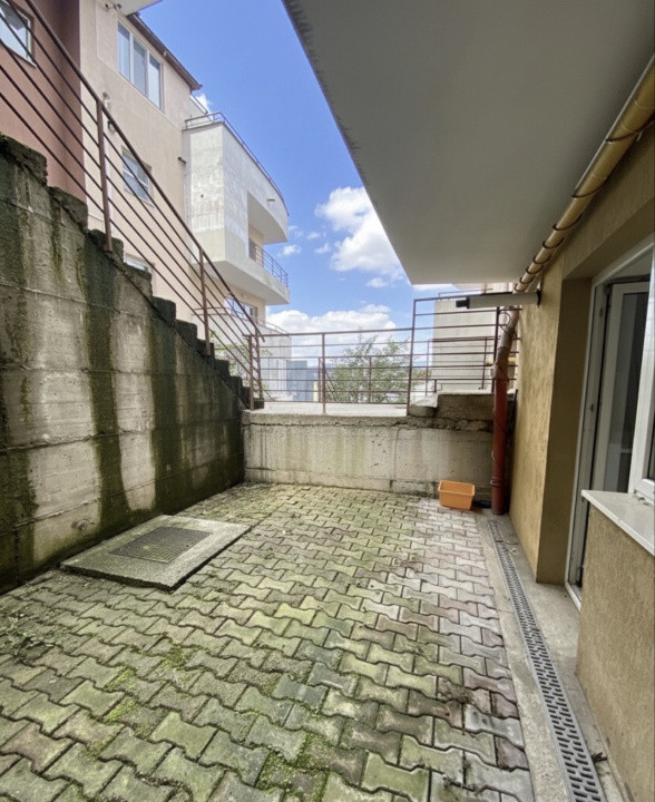 Apartament de 2 camere, 54 mp, gradina, zona Vivo