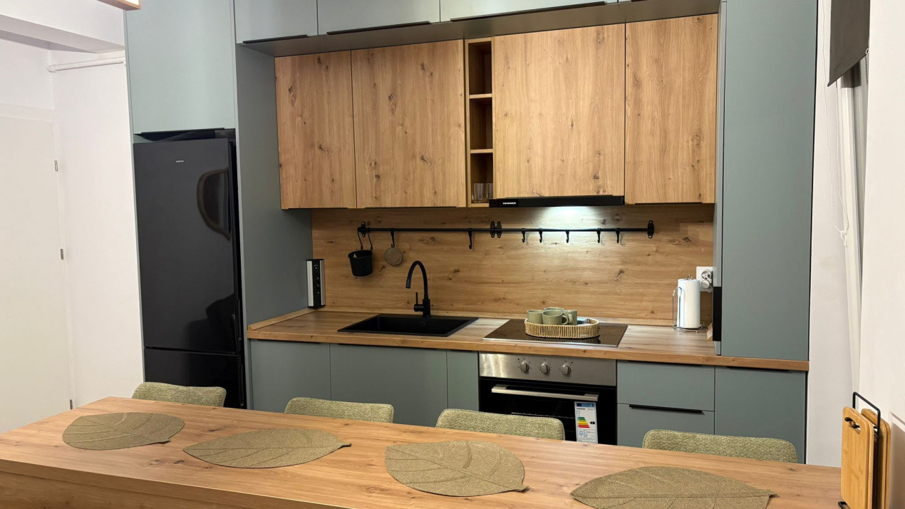 Apartament cochet, parcare, str Urusagului