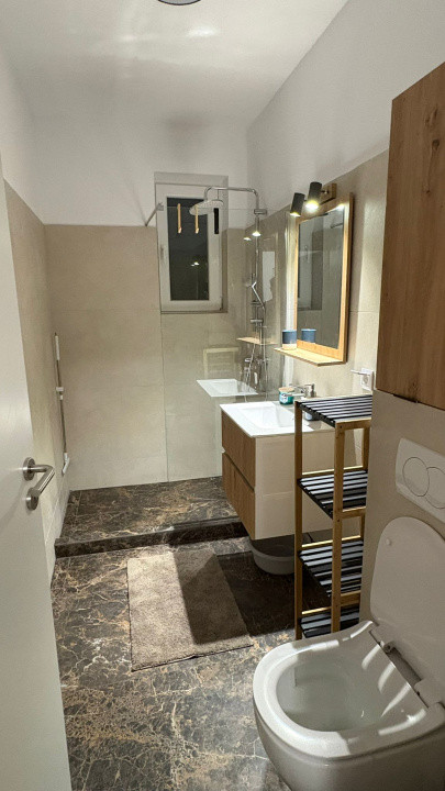 Apartament cochet, parcare, str Urusagului