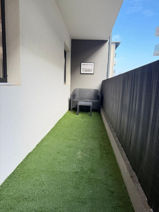 Apartament de 3 camere, 2 bai, parcare subterana, zona Terra