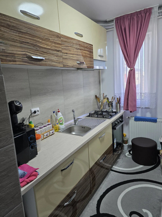 Apartament 1 Camera Decomandat, 42mp, 2 Parcari, Zona Parc Poligon